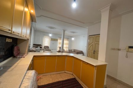 خانه مبله در لاهیجان - شیشه گران - طبقه ۳