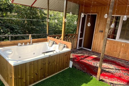 اجاره ویلا چوبی جکوزی دار در ماسال - لیپا