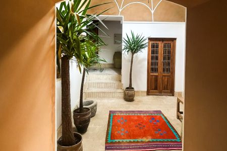 اقامتگاه بومگردی در یزد - اتاق پروین اعتصامی