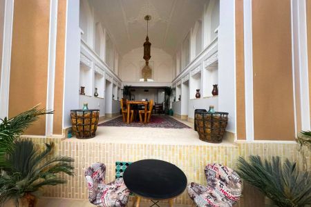 اجاره اقامتگاه بومگردی در یزد - اتاق نظامی