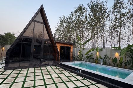 کلبه سوئیسی استخردار در بندرانزلی - سنگاچین