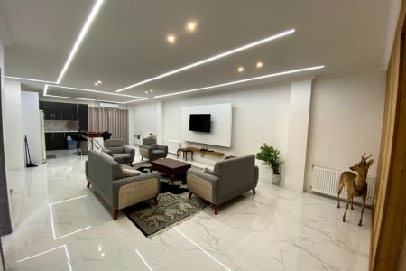 ویلا با استخر و جکوزی در چالوس - فرج آباد