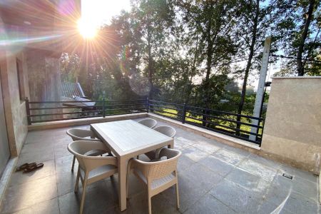 ویلا با استخر و جکوزی در چالوس - فرج آباد