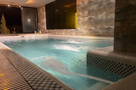 ویلا دوبلکس استخردار در چهارباغ - اغلان تپه