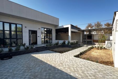 اجاره ویلا استخردار در چهارباغ