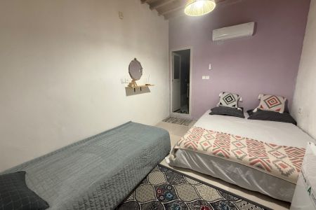 رزرو بوم گردی در دیرستان قشم - سه تخته