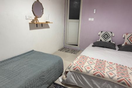 رزرو بوم گردی در دیرستان قشم - سه تخته