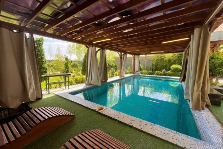 ویلای استخردار با جکوزی در چهارباغ - ملودی