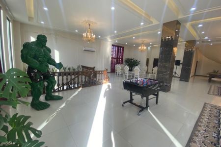 ویلای استخردار با جکوزی در چهارباغ - سفید