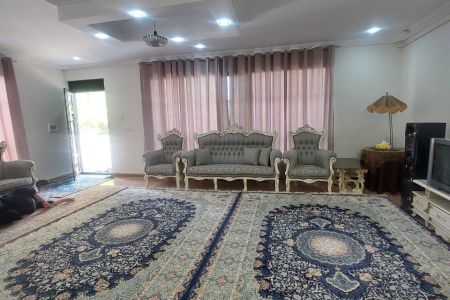 ویلا استخردار در چهارباغ - عرب آباد خسروی