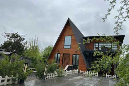 کلبه سوئیسی با جکوزی در بابلکنار - شیردارکلا