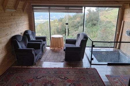 کلبه سوئیسی جکوزی دار در بابلکنار - قران تالار