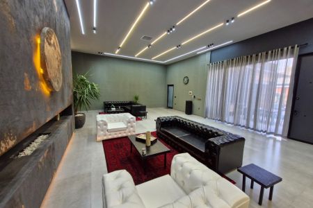 ویلا استخردار در مهرآباد رودهن - چشمه ها