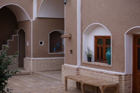 بومگردی در ابوزیدآباد - محمدآباد - اتاق ۶