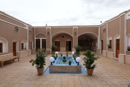 بومگردی در ابوزیدآباد - محمدآباد - اتاق ۸