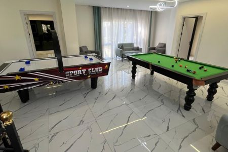 ویلا تریبلکس استخردار در رودهن - مهرآباد