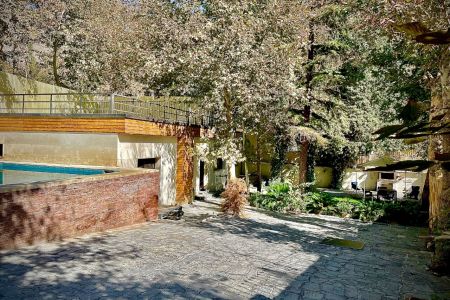 ویلای استخردار در جاده چالوس - سرودار