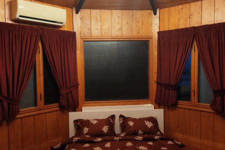 رزرو کلبه با چشم انداز کوه در بام سبز ماسال