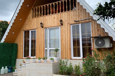 کلبه سوئیسی در قلعه رودخان - سیدآباد