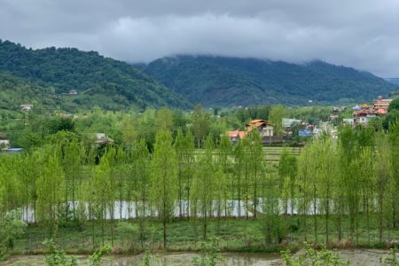 کلبه سوئیسی در قلعه رودخان - سیدآباد