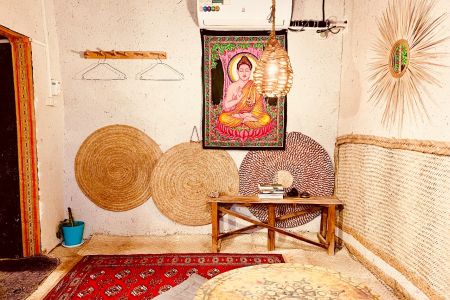 بوم گردی در هرمز - جنب موزه نادعلیان - مغ