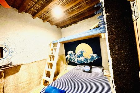 بوم گردی در هرمز - جنب موزه نادعلیان - دیریا