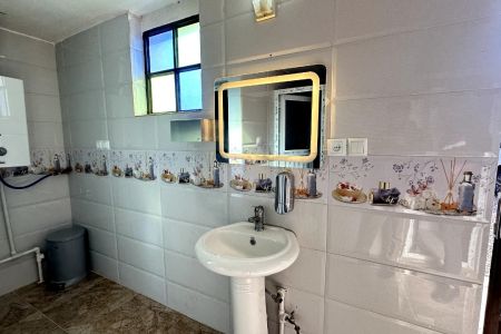 بومگردی در ابوزیدآباد - محمدآباد - اتاق ۷