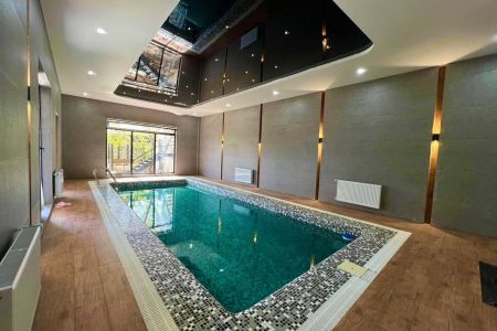 ویلای استخردار در عرب آباد چهارباغ - سورنا