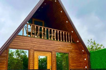 کلبه سوئیسی جکوزی دار کنار رودخانه در بابلکنار