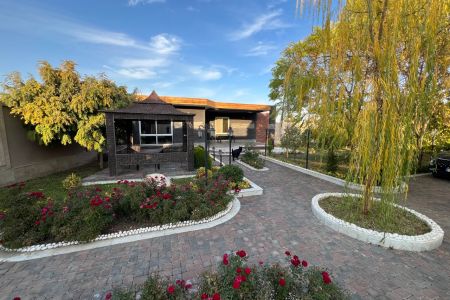 ویلا شهرکی در مشهد - چهارفصل