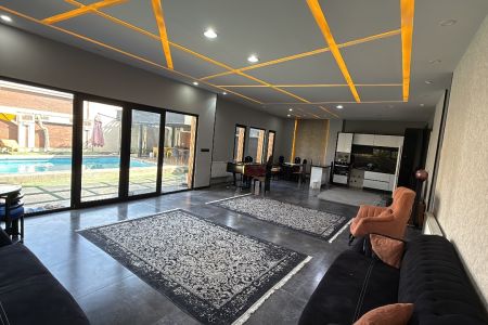 اجاره ویلا استخردار در شهریار - کردزار