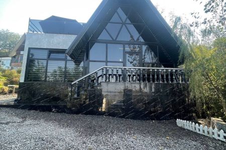 کلبه سوئیسی جکوزی دار در بابلکنار - کاردرکلا