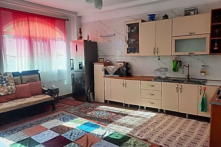 ویلا با طراحی سنتی در زرندیه - الویر