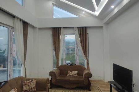 خانه تراس دار در چالوس - مازوپشته