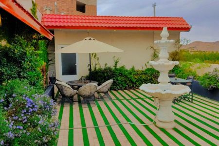 خانه با وان جکوزی در باغ بهادران