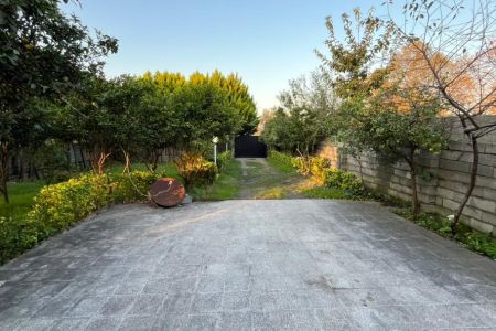 خانه حیاط دار در چالوس - فرج آباد