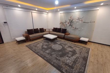 ویلا استخردار در چهارباغ - سنقرآباد