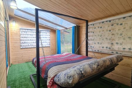 کلبه با جکوزی نزدیک آبگرم آزرو بابل - شمشاد