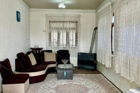 خانه ویلایی صومعه سرا - کتمجان