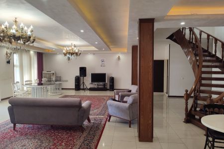 ویلا دوبلکس استخردار در چهارباغ - سلطان آباد