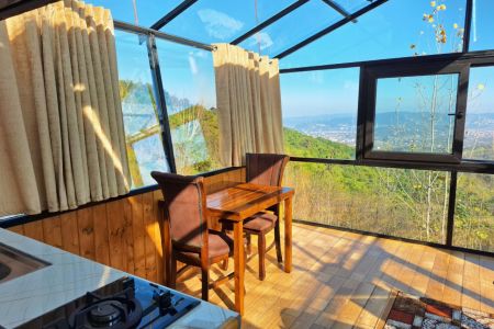 کلبه با سقف شیشه ای در بابلکنار - درازکلا