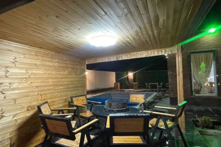 ویلا استخردار در چهارباغ - اغلان تپه