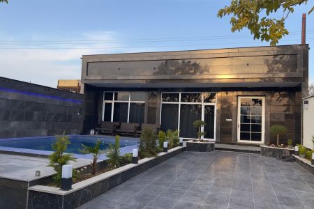 ویلا استخردار در چهارباغ - ابراهیم آباد