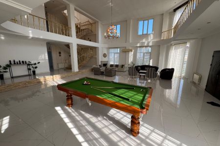 استئجار فيلا ثلاثية مع مسبح في شيرود - Lashto