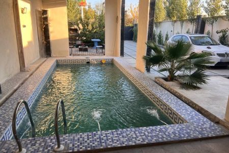 ویلا استخردار در چهارباغ - عرب آباد افشار