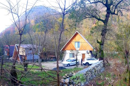 کلبه سوئیسی در جاده اسالم - گیجاو