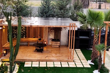 کلبه چوبی تراس دار در جاده آمل به محمود آباد