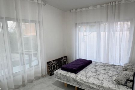 ویلا ساحلی در لشت نشاء - خشک اسطلخ