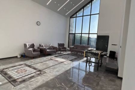 اجاره ویلا استخردار در چهارباغ - رمنده