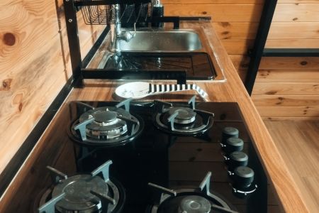 کلبه سوئیسی استخردار در آستانه - تمچال